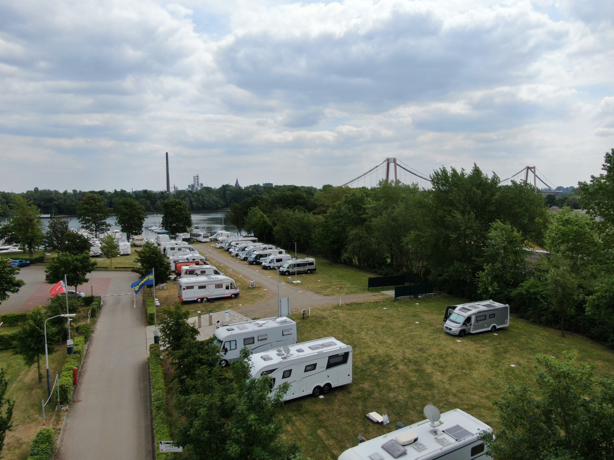 yachthafen emmerich wohnmobilstellplatz